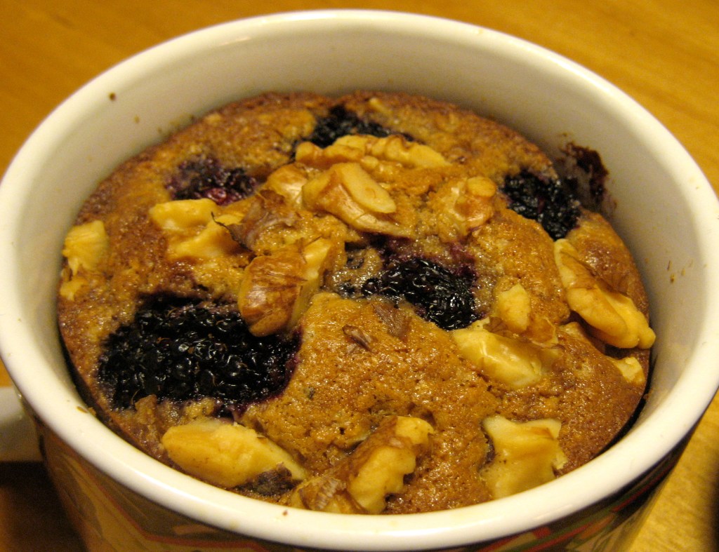 Blackberry Buckle with&nbsp;walnuts