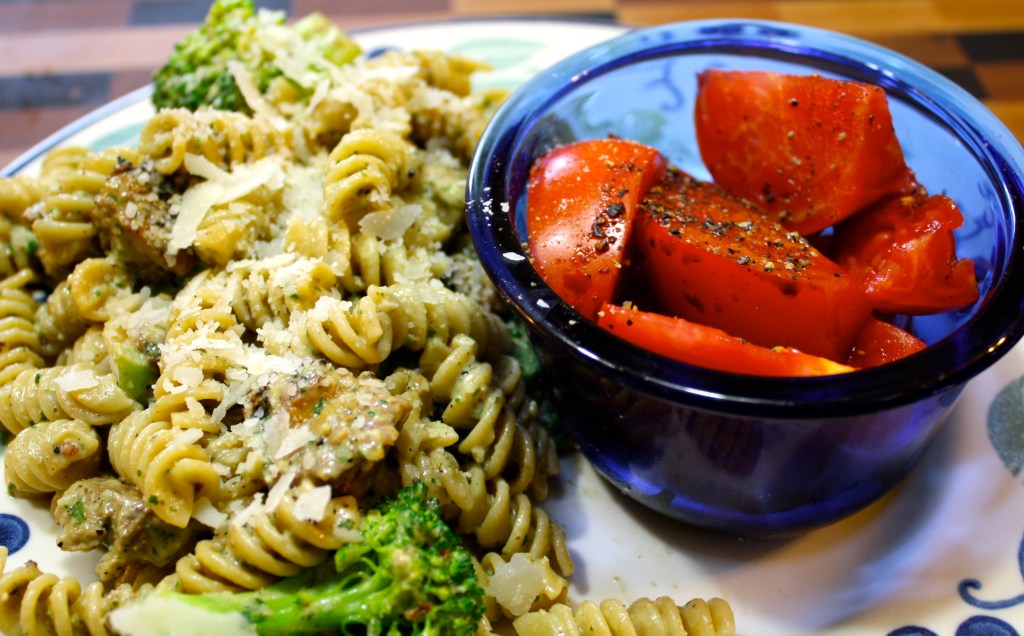 Creamy Basil Walnut Sauce with Bacon for&nbsp;pasta