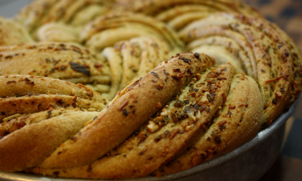 Pesto Braid Bread for Soup&nbsp;Night