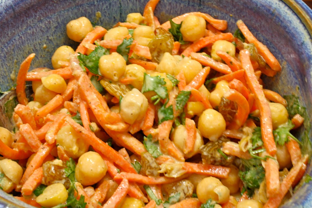 Carrot and Garbonzo salad with&nbsp;Tahini